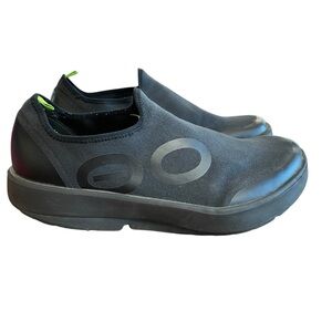 OOFOS' Men's OOmg eeZee Low Shoe - Black - Size Mens 12